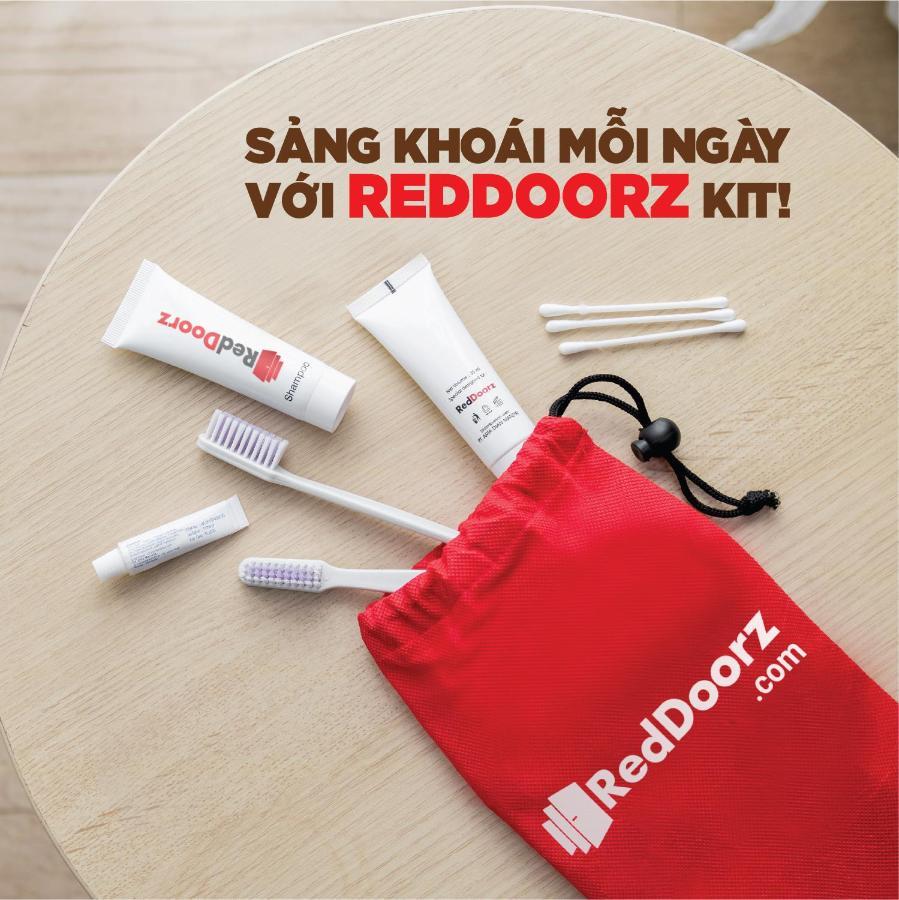 Reddoorz Near Pho Co Ha Noi Panzió Hanoi Kültér fotó